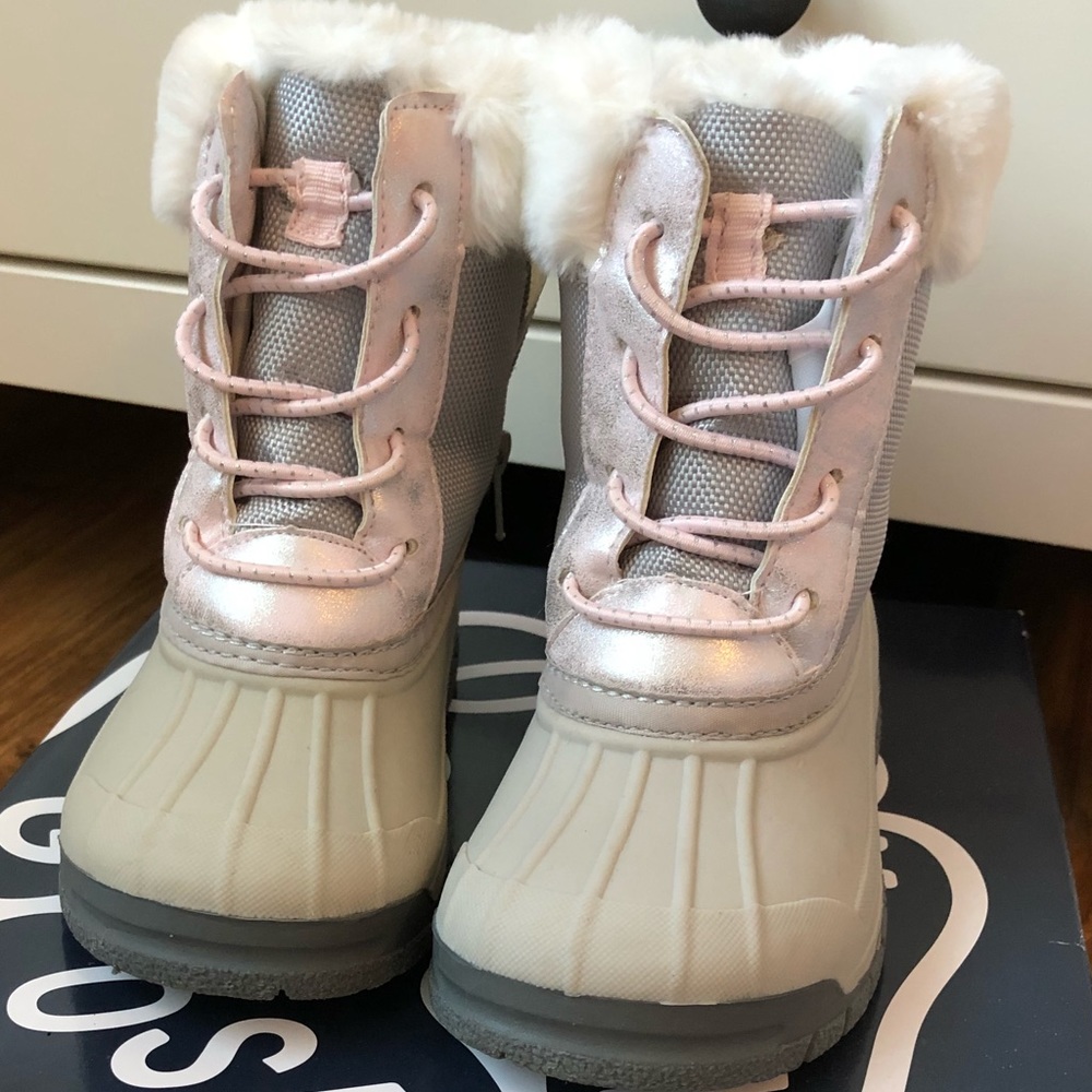 Girls Winter Snow Boots  Size 9💥